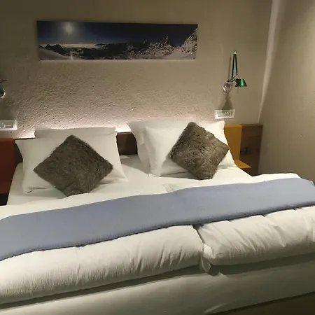 4478 Mountain 3* Valtournenche