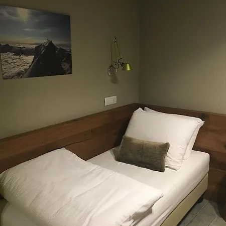 4478 Mountain Affittacamere 3*