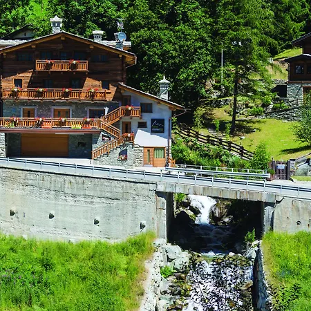 Konukevi 4478 Mountain Valtournenche