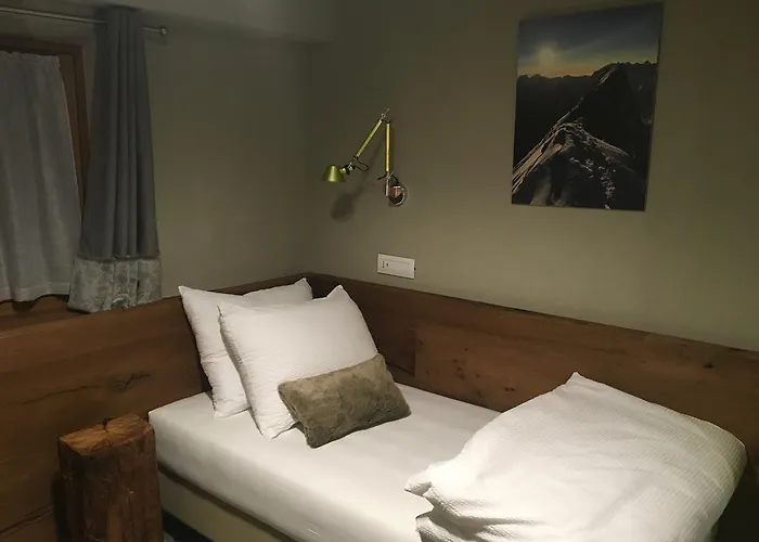 4478 Mountain Valtournenche